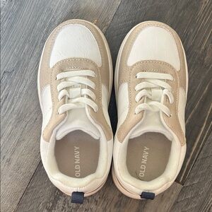 Old Navy Cream and Tan Casual Sneakers